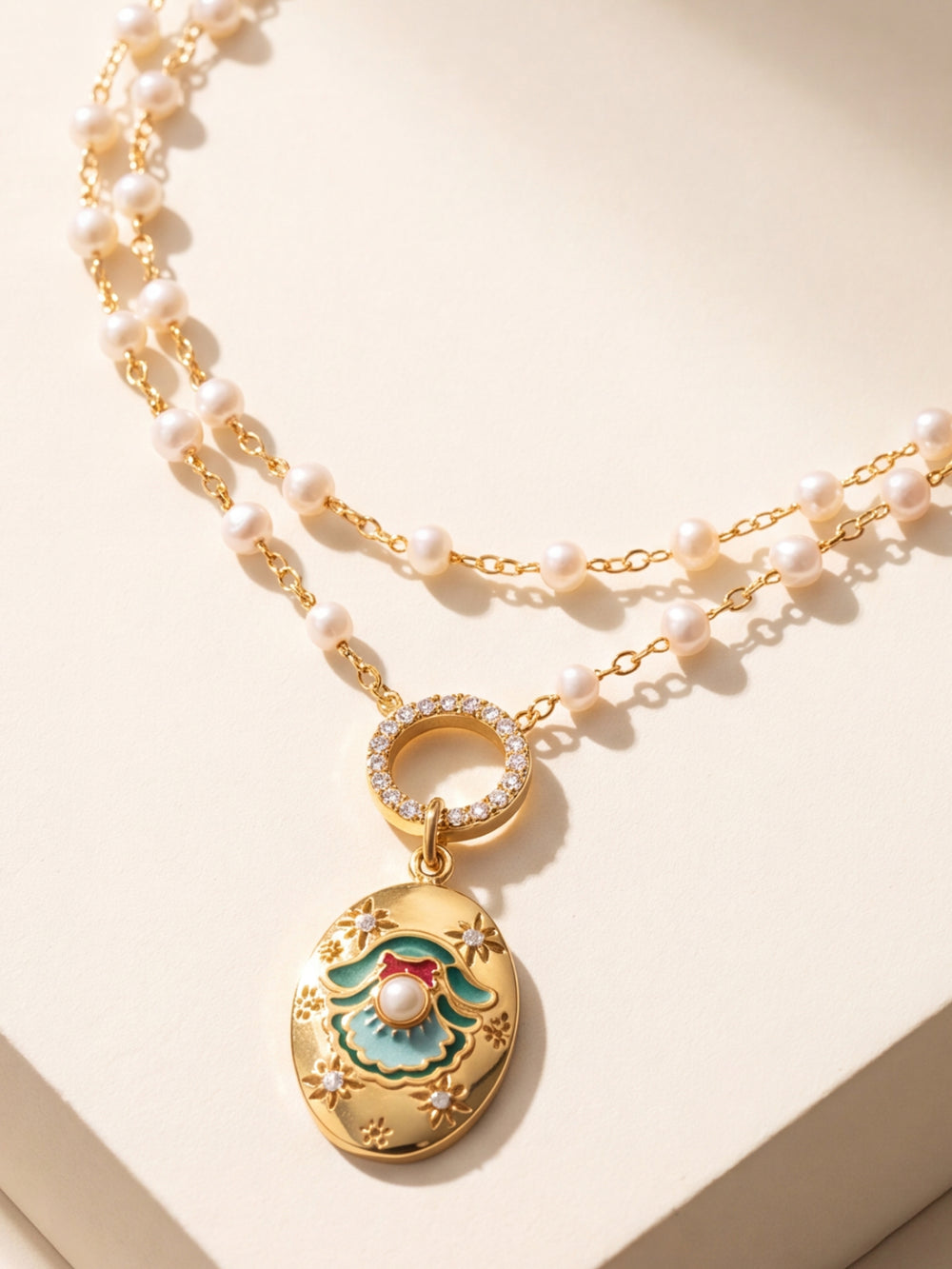 Dream necklace, full length view