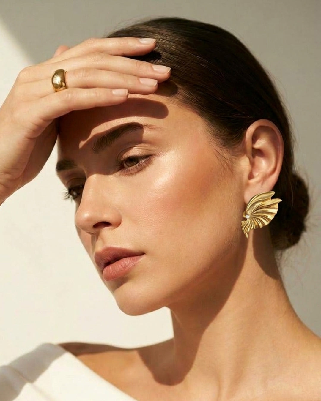 Sculpted Heart Earring