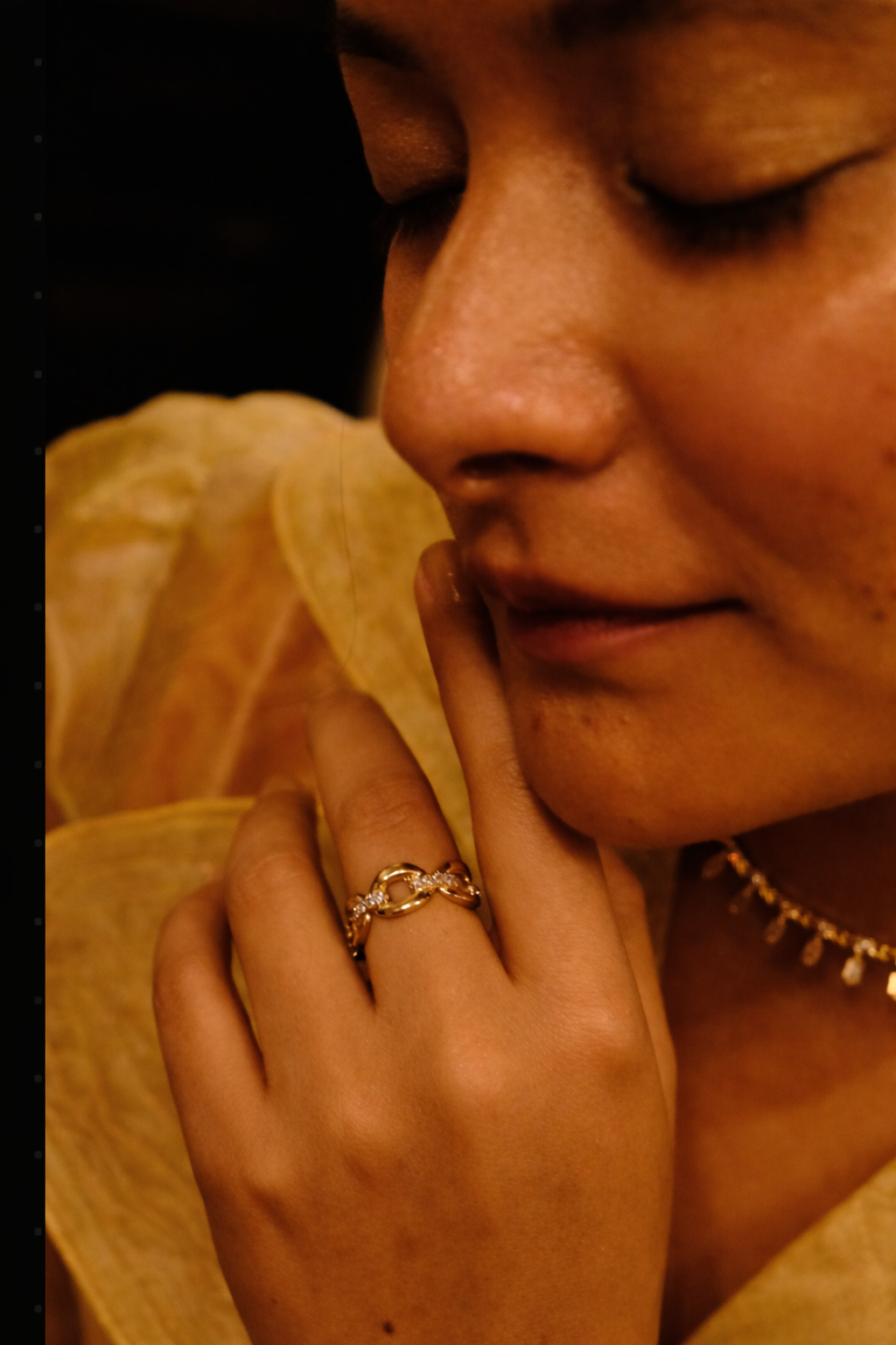 Ageless Euphoria Link Chain Ring