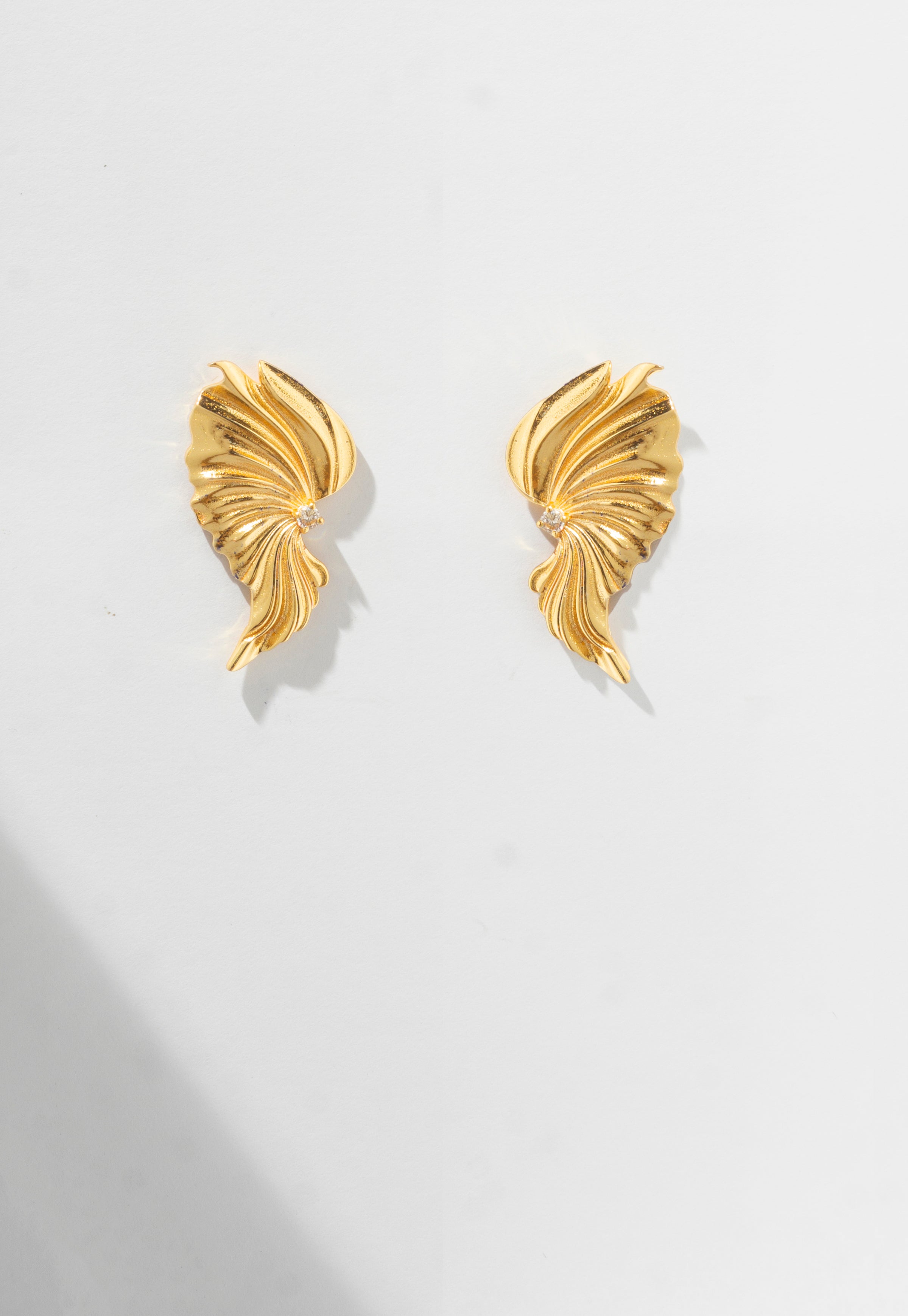 Sculpted Heart Earring