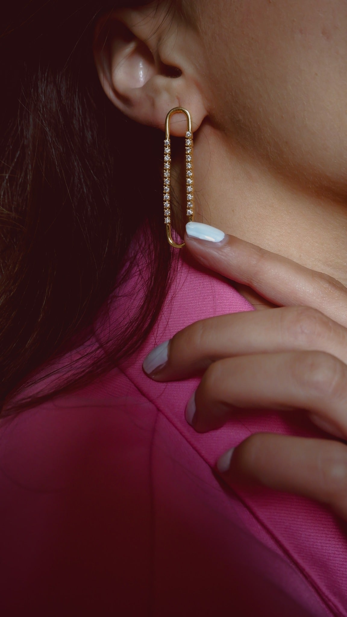 DIAMOND LINE EARRING